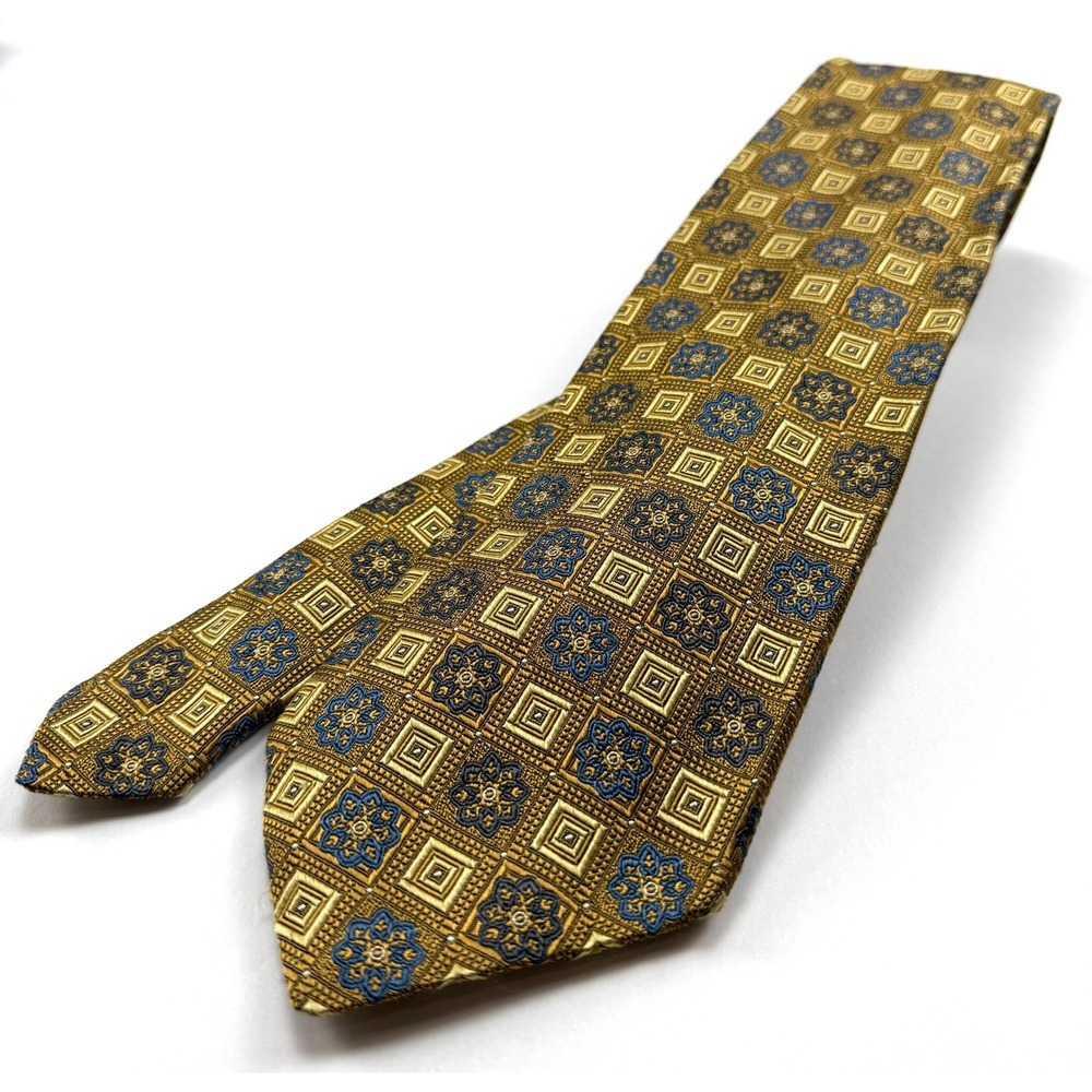 ROBERT TALBOTT BEST OF CLASS Silk Tie 4"W 57.5"L Gold Blue Geometric #1611
